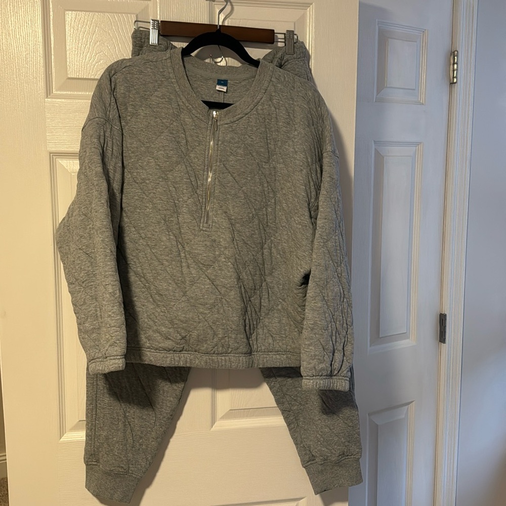 Old navy sweat set